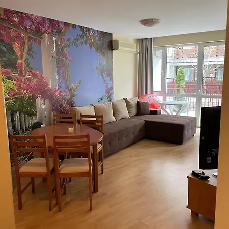 Apartment Beachfront Elenite